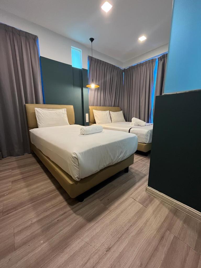 Smile Hotel Subang Airport Shah Alam Exterior photo